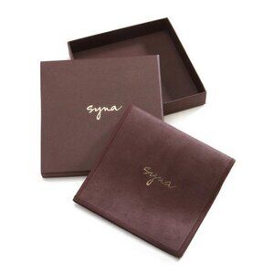 Syna Brown Velvet Jewelry Pouch and Gift Box